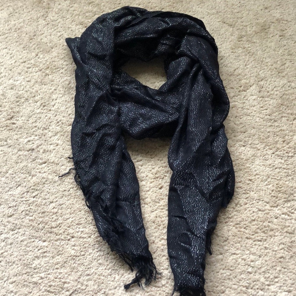 Shimmery scarf!